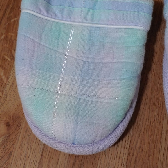 Victoria's Secret Flannel Slippers M - Picture 3 of 8